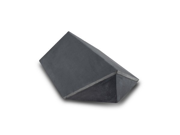 DCLSLSP500E-105-HE-IMAGE1 Mayan Natural Slate Classic RealRidge Graphite Hip End Tile